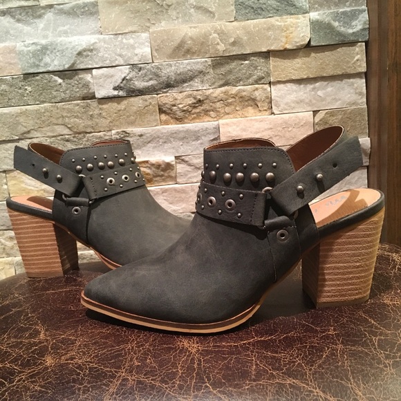 Sale ASH BLUE/GRAY EMBELLISHED SLING BACK - Picture 5 of 13